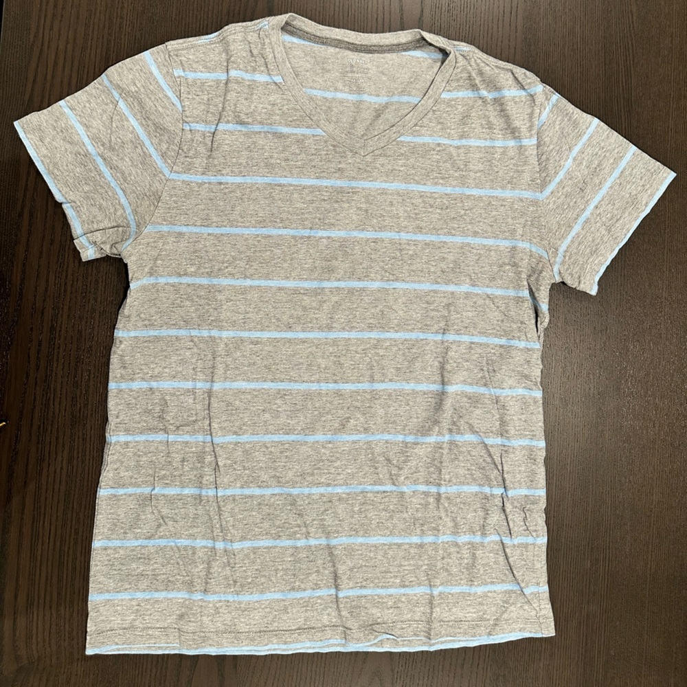 Old Navy Gray and Blue Knit Top